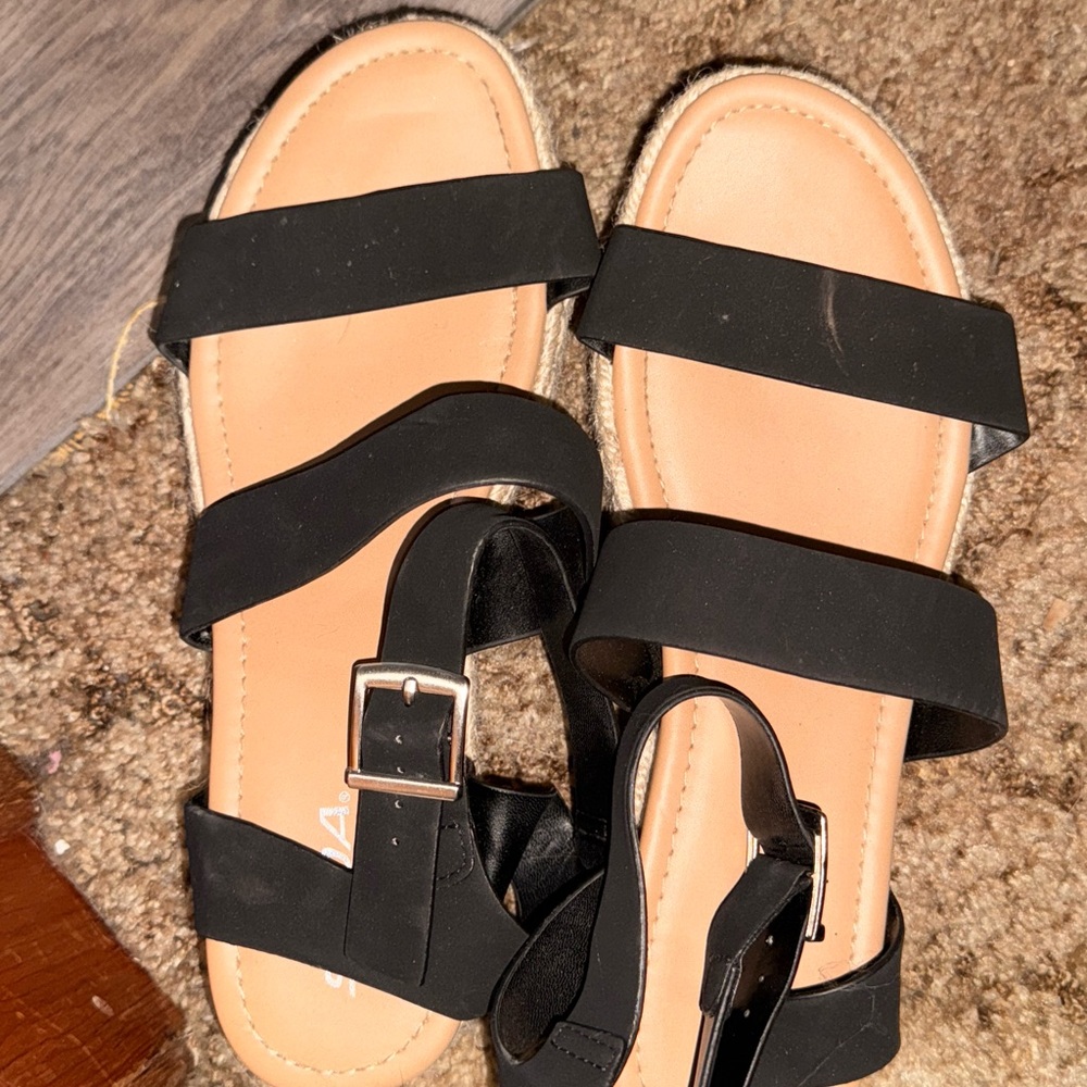 Stylish Black Sandals for Women